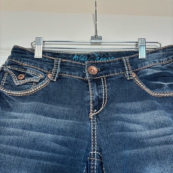 Women’s Arya Jeans distressed cut off Bermuda shorts size 5/6 - Picture 3 of 12